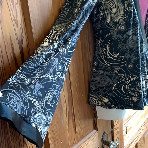 Do & Be Kimono Wrap Top/Robe - Picture 3 of 11